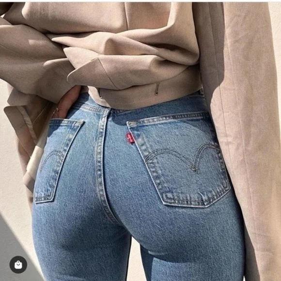Levi's® PremiumRIBCAGE STRAIGHT ANKLE WOMEN JEANS​